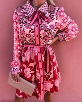 Zyla Hemdblusenkleid aus Satin mit Knopfleiste und gemischtem Print